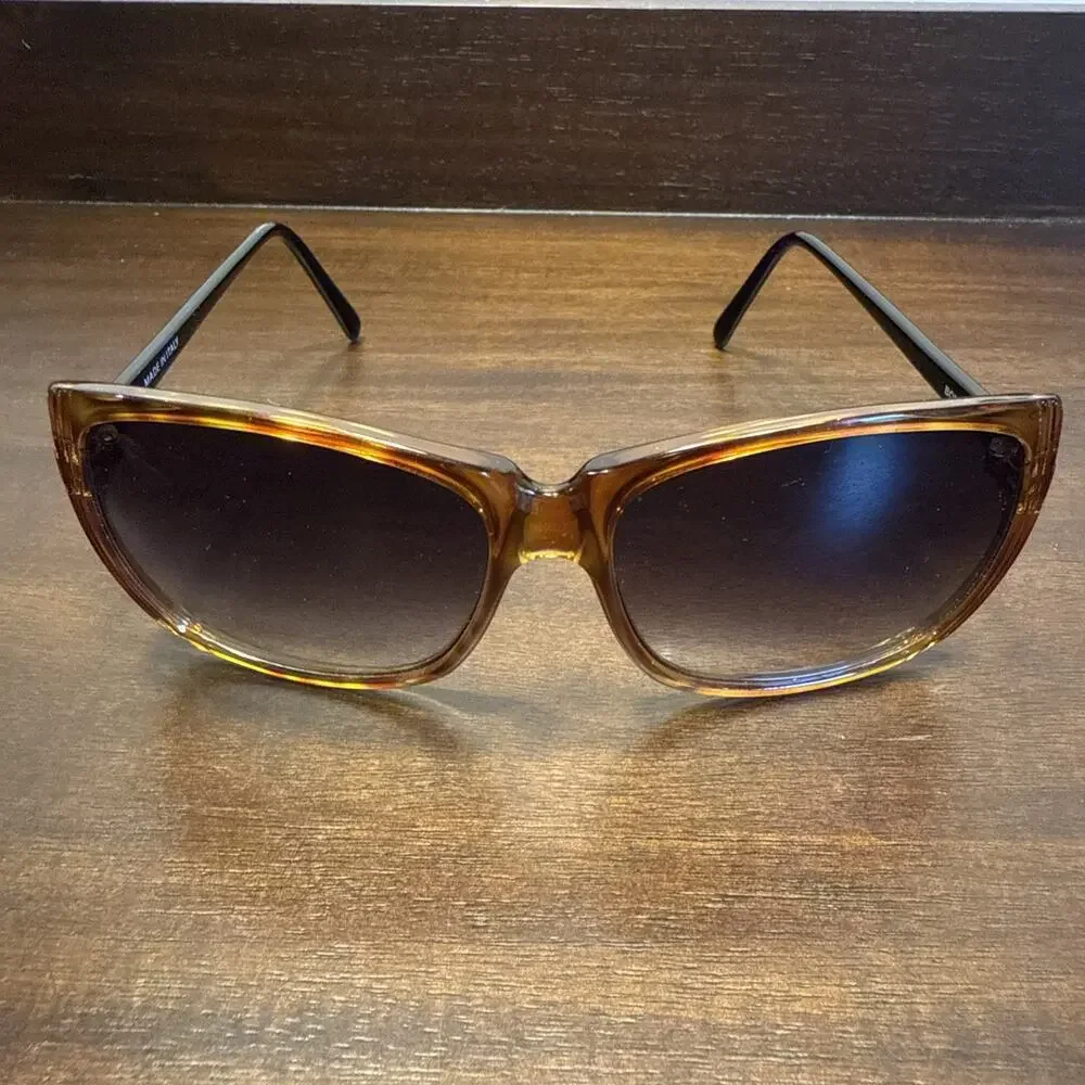 Bonneau Womens Sunglasses Butterfly Style Lenses Yellow Black Gold Frame